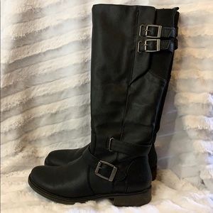 Black BareTrap Boots